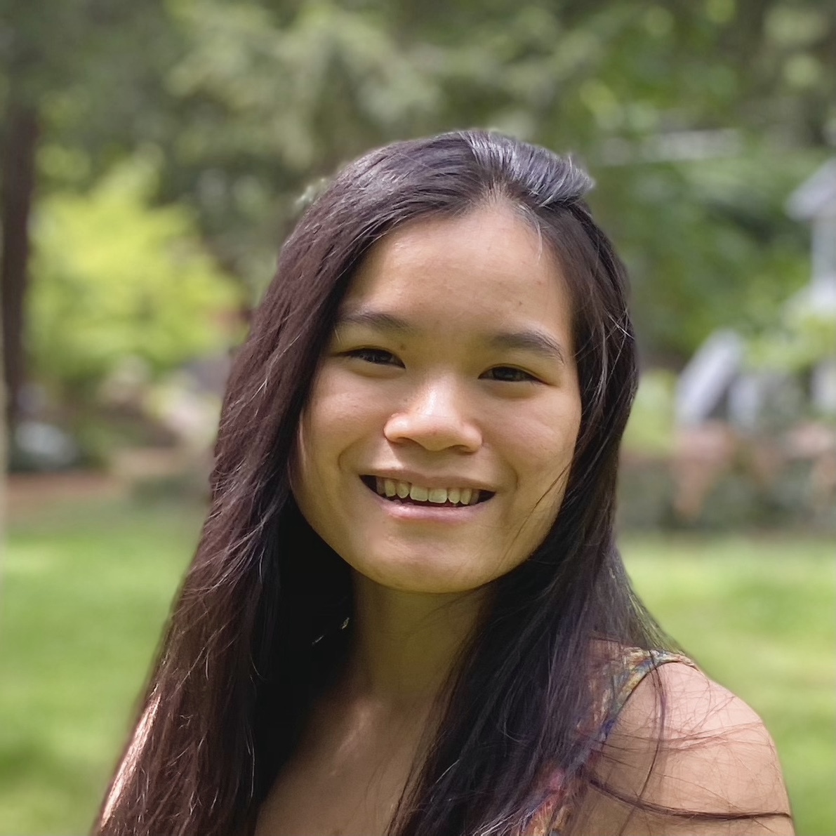 <strong>Chloe</strong>Junior Developer<i></i>