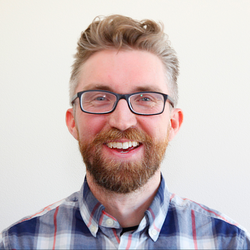 <strong>Paul</strong>Senior Design Manager<i>Give peas a chance</i>